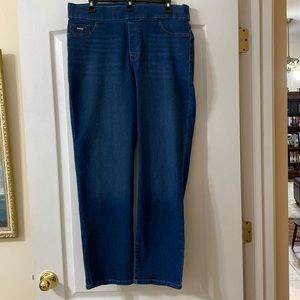 Nine West Heidi pulled on jeans. Straight leg. Size 14.